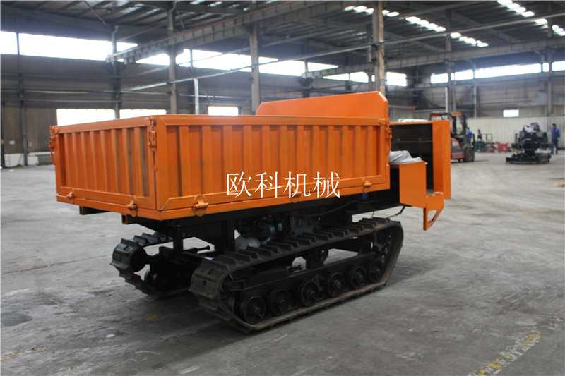 履带运输车 (4).jpg 履带运输车 (4).jpg